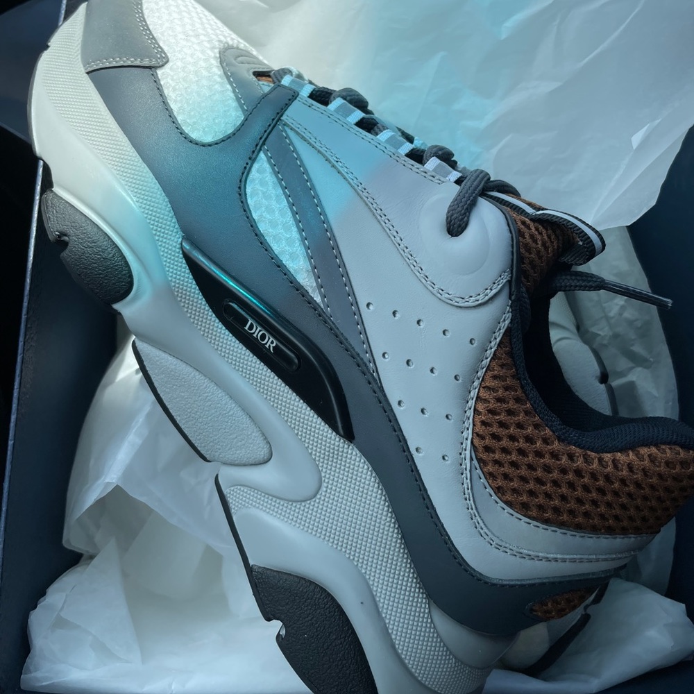 Dior sneakers size 7 .